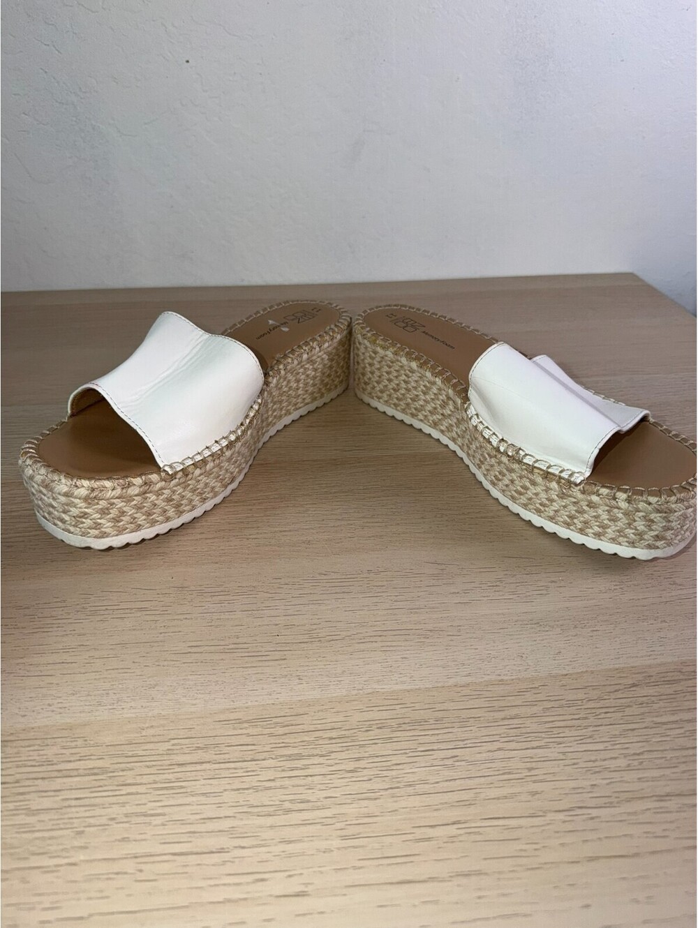 No Boundaries Womens Platform Sandals Size 11 White Espadrille Wedge Slides NoBo